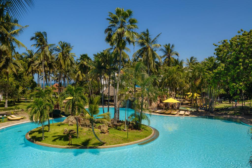 Honeymoon-destinations-in-Mombasa-Sarova-Whitesands-Beach-Resort-Spa