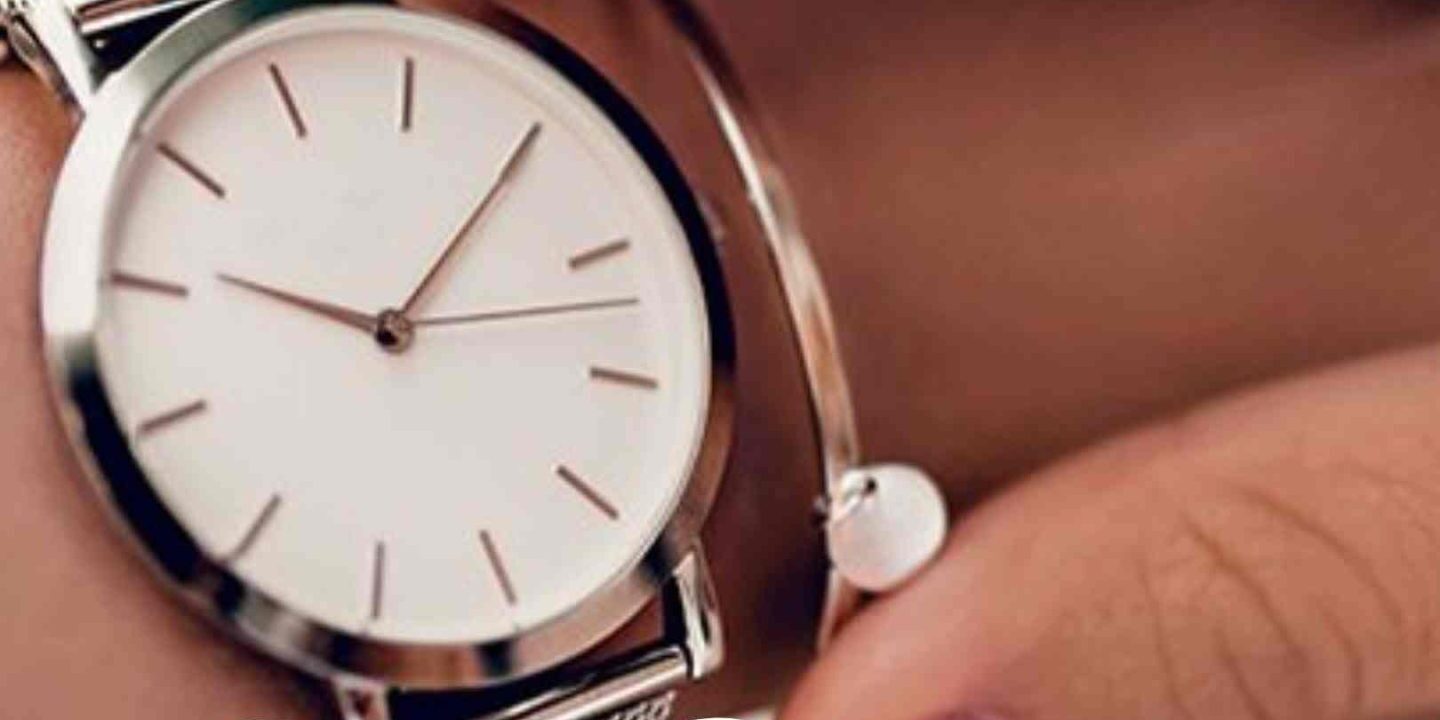 Adjust to a new time zone Adjust-to-a-new-time-zone