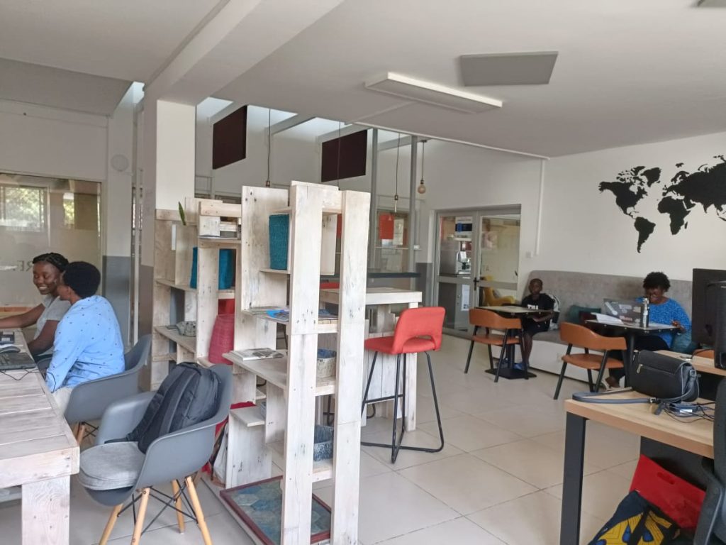 coworking-spaces-in-Mombasa-close-the-gap