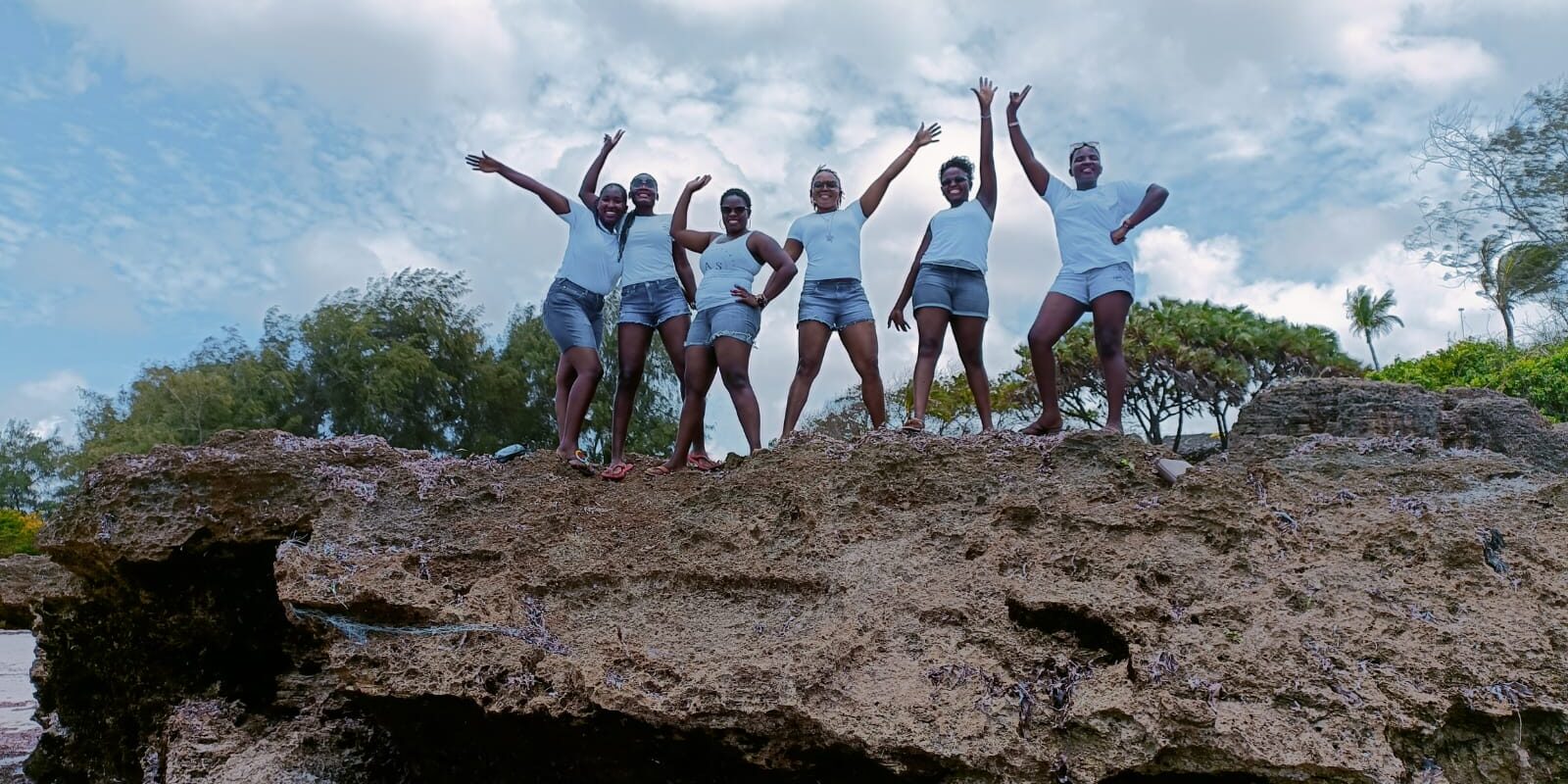 Girls on a girls trip to Malindi How-to-plan-a-girls-trip