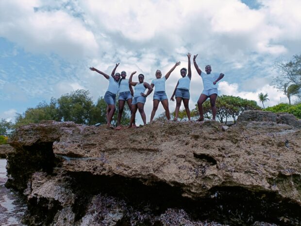 Girls on a girls trip to Malindi How-to-plan-a-girls-trip